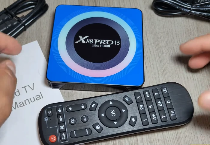 X88 Pro 13 Ultra HD Android TV Box unboxing